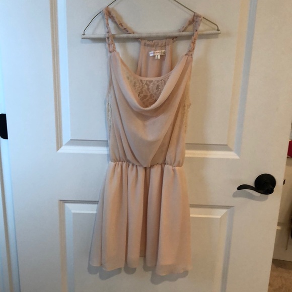 a'gaci Dresses & Skirts - A light pink dress